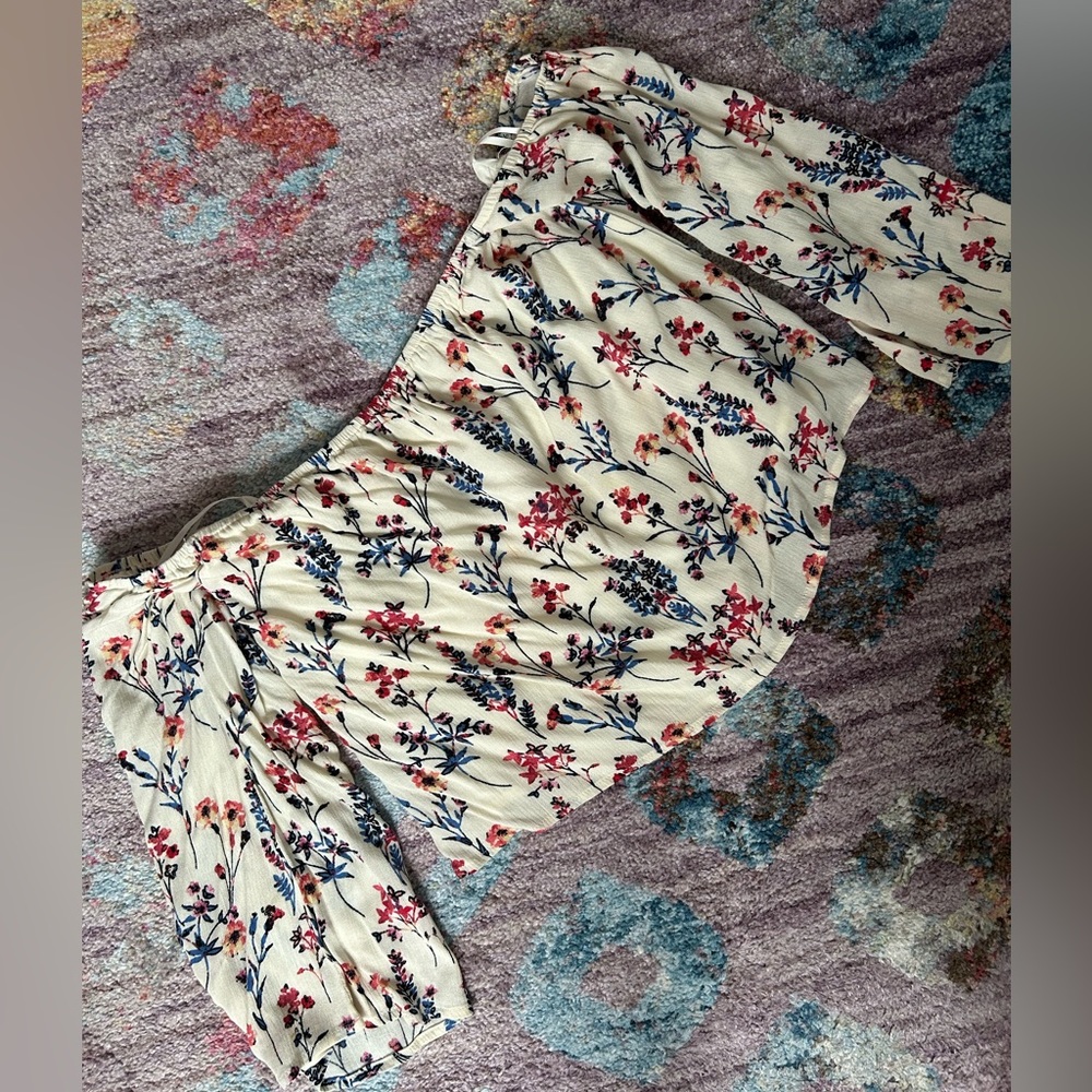 Floral Off the Shoulder Shirt